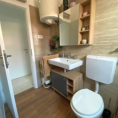 Jozephine 4* プーラ